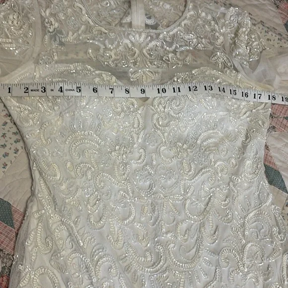 Ivory sequined wedding dress size 8 sheer beaded bodice and long sleeves long - Picture 7 of 9